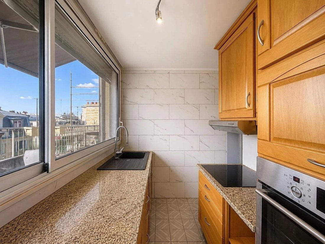 Apartment in Clignancourt-Jules Joffrin, Paris 18e Arrondissement, Paris 4 - 18392577