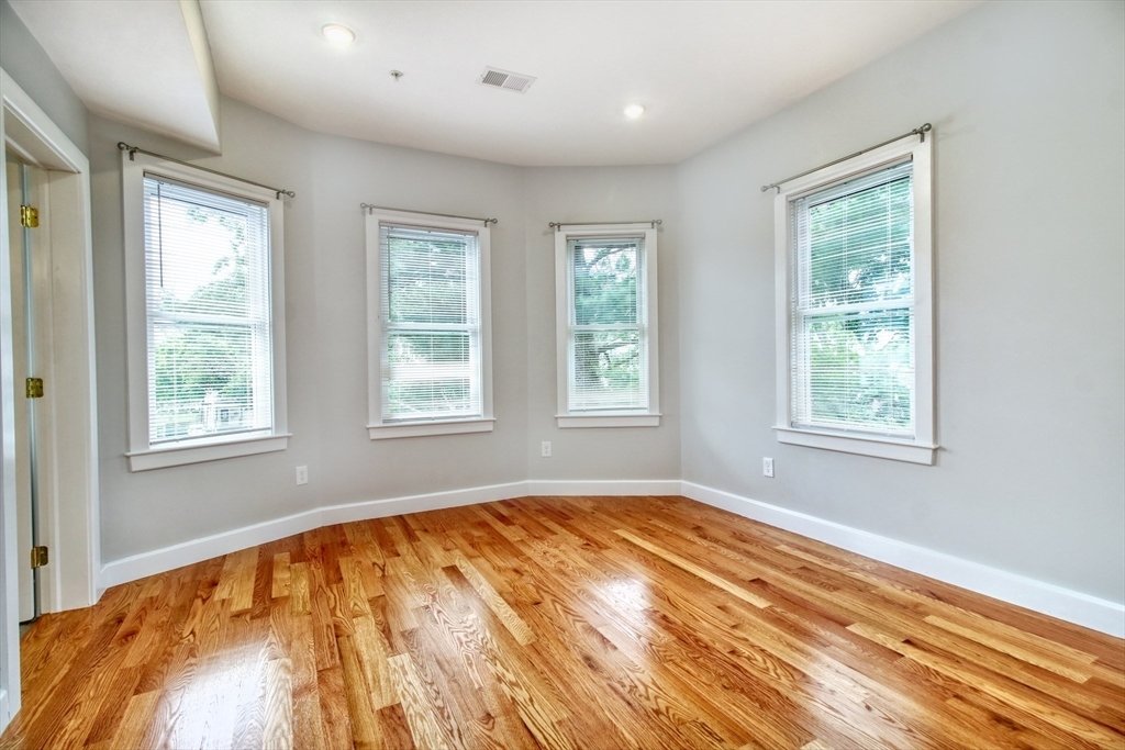 House in Malden, Massachusetts, United States 4 - 18396859