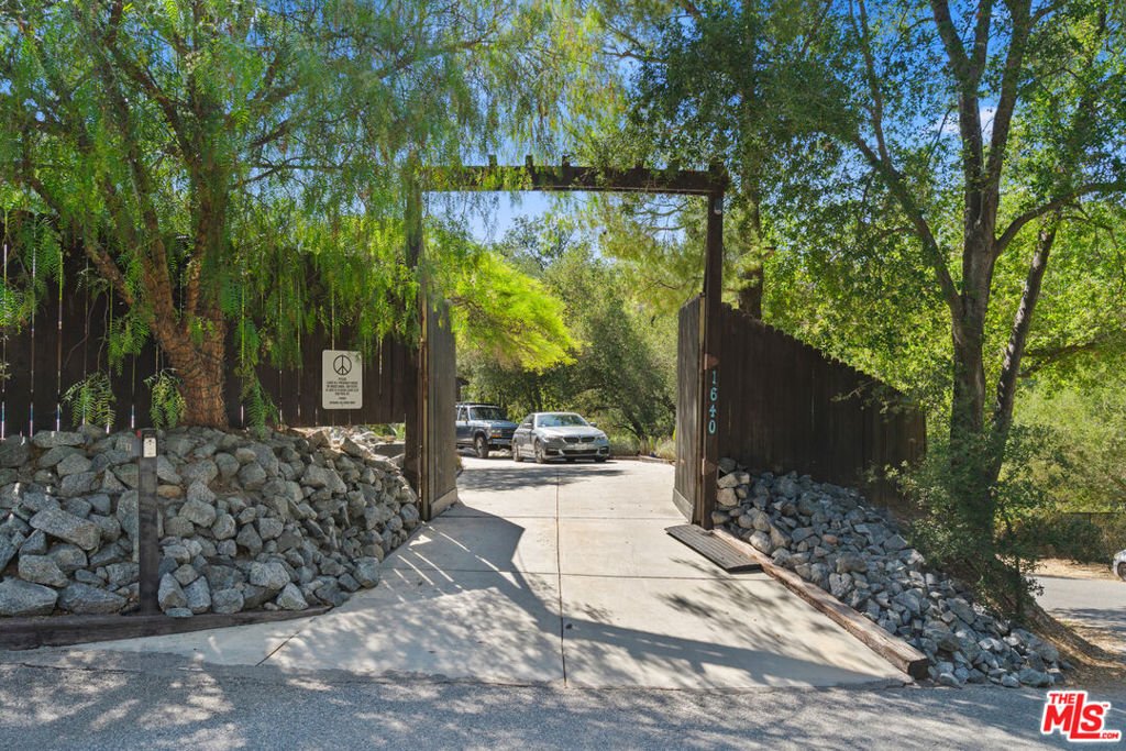 House in Topanga, California, United States 3 - 18391012
