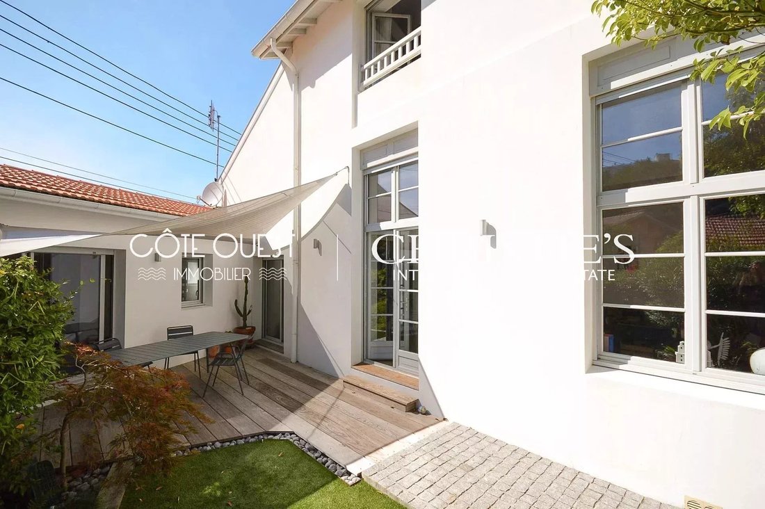 Villa in Biarritz, Nouvelle-Aquitaine, France 1 - 18392958