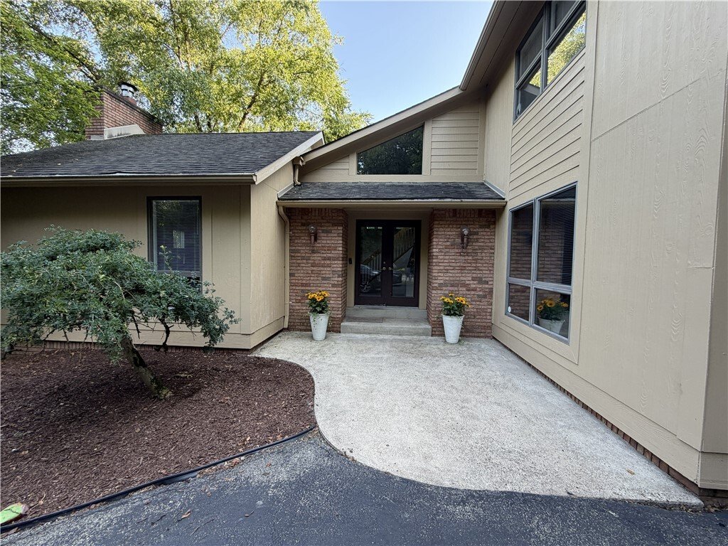 House in Murrysville, Pennsylvania, United States 1 - 18390682