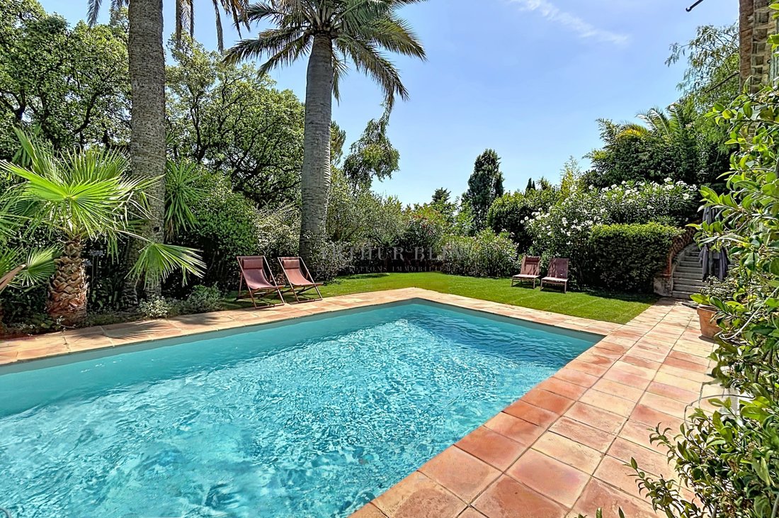 Villa in Cannes, Provence-Alpes-Côte d'Azur, France 5 - 18392394