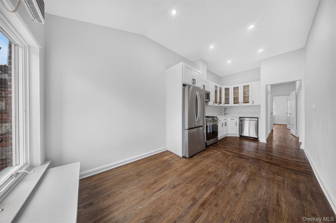 House in New York, New York, United States 5 - 18394095