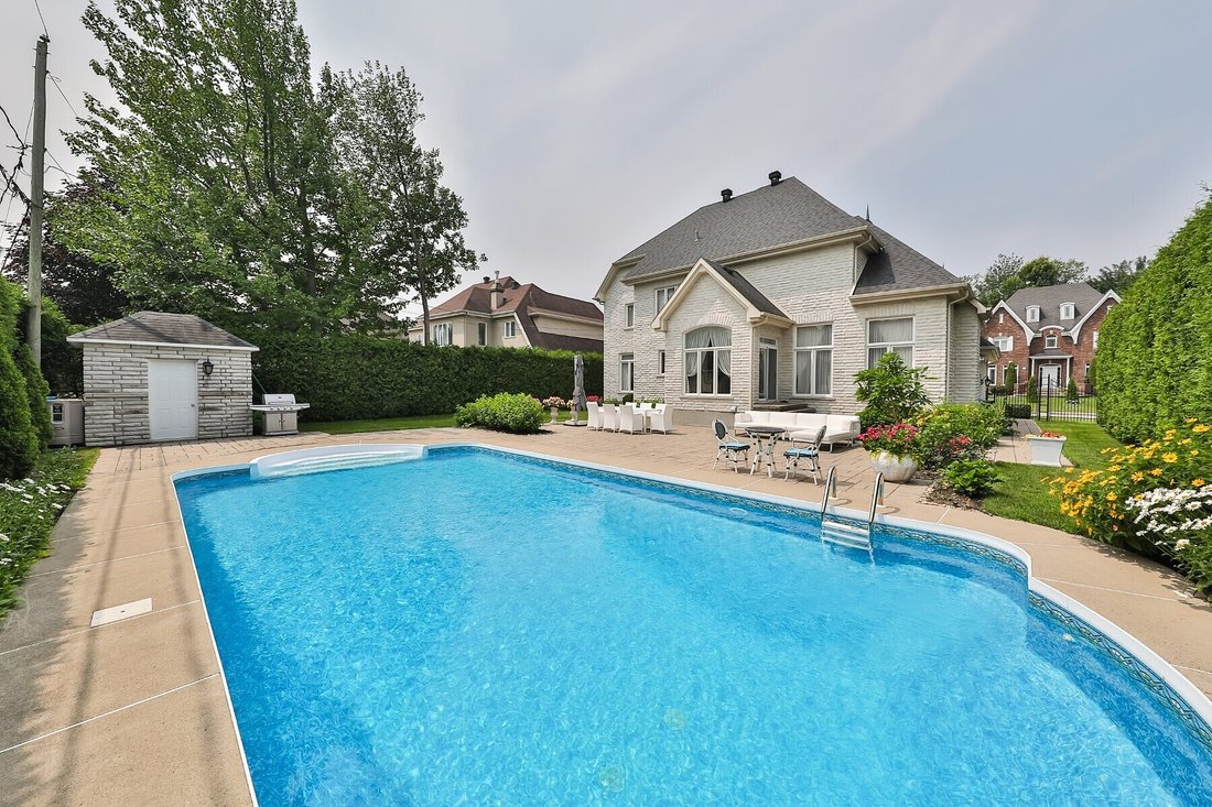 House in Blainville, Quebec, Canada 2 - 18396668