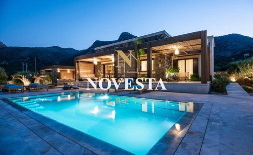 Villa in Community of Elounta, Agios Nikolaos Municipal Unit, Greece 1