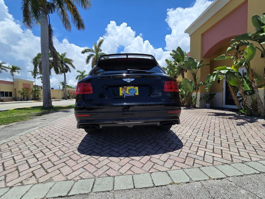 Sedan in Boca Raton, FL, United States 3 - 18397170