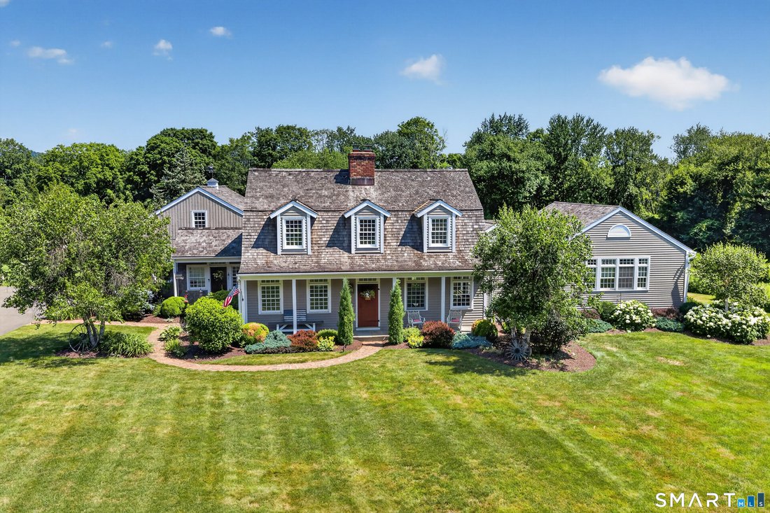 House in Newtown, Connecticut, United States 2 - 18395326
