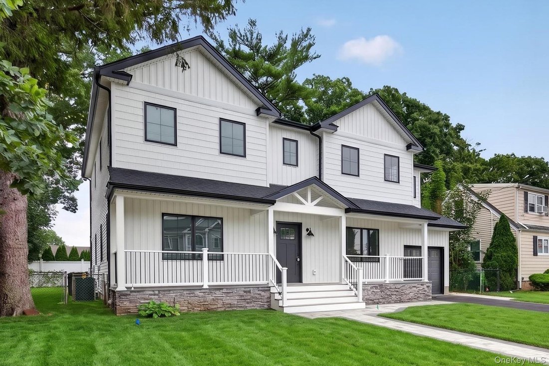 House in Massapequa, New York, United States 4 - 18394080