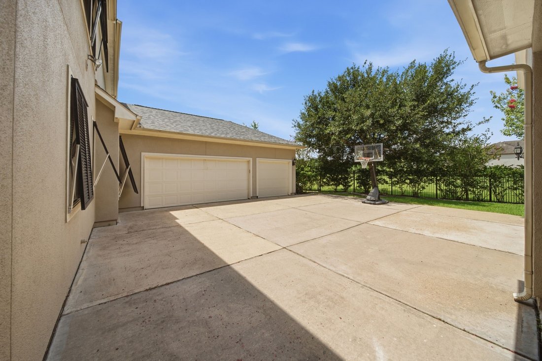 House in Katy, Texas, United States 5 - 18395765