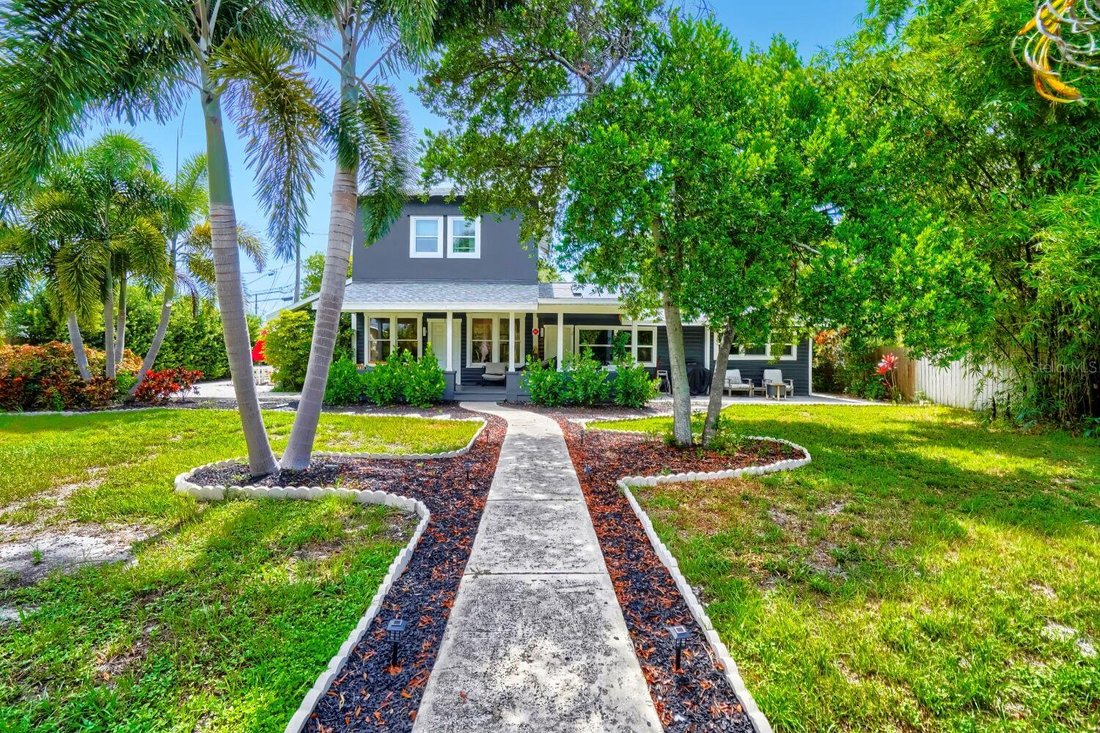 St. Petersburg, Florida, United States 1 - 18324340