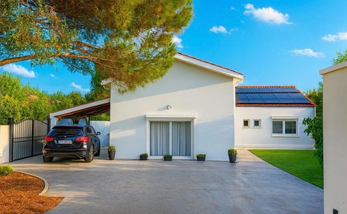 Villa in Yvrac, Nouvelle-Aquitaine, France 1