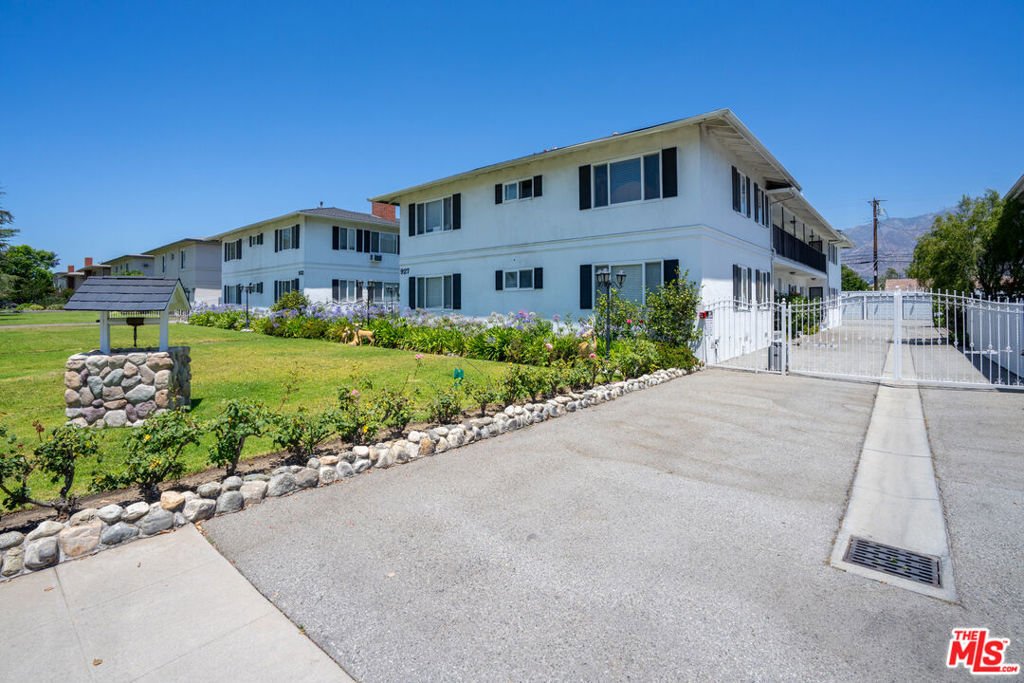 Arcadia, California, United States 3 - 18395350