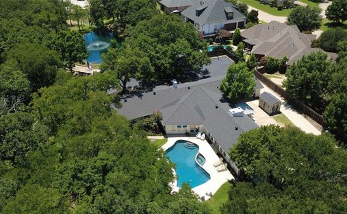 House in Arlington, Texas, United States 1