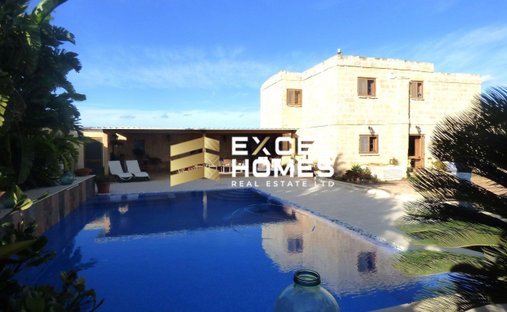 Country House in Siggiewi, Malta 1