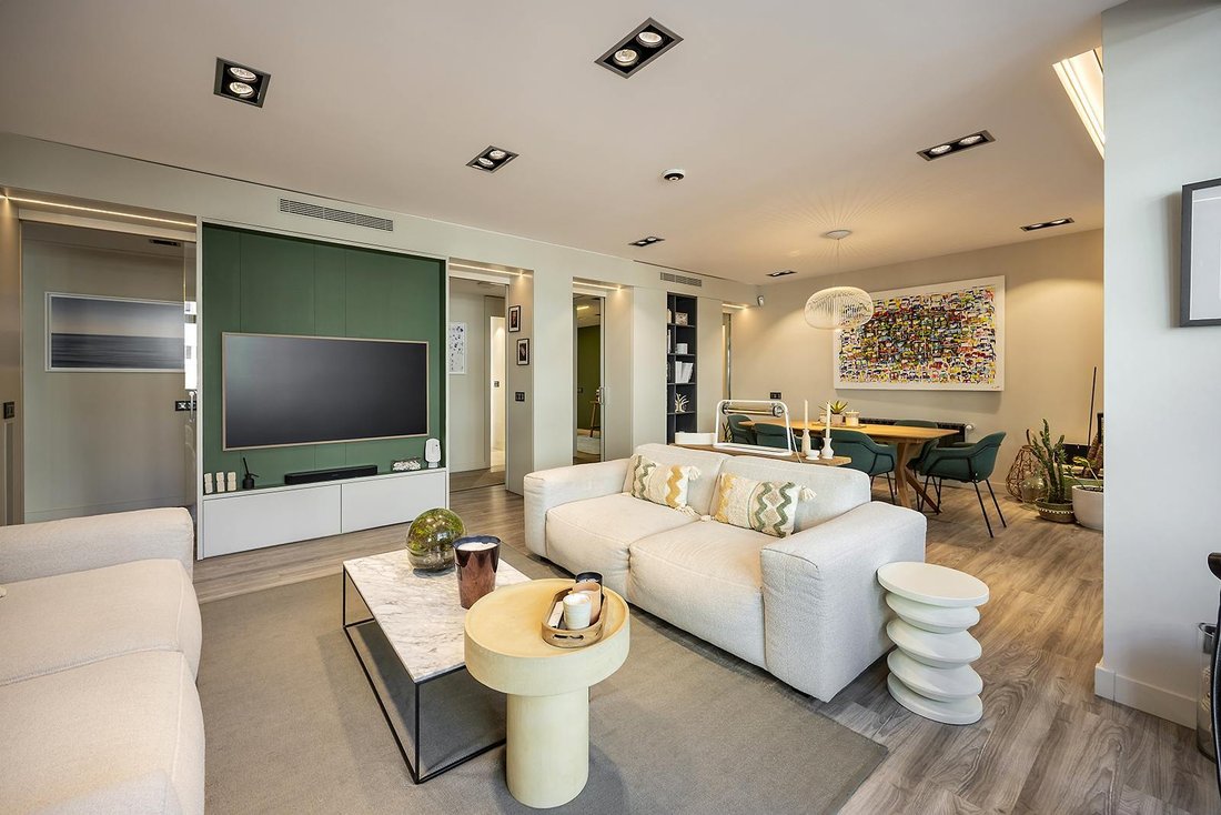 Apartment in Sarrià-Sant Gervasi, Barcelona, Spain 2 - 18390765