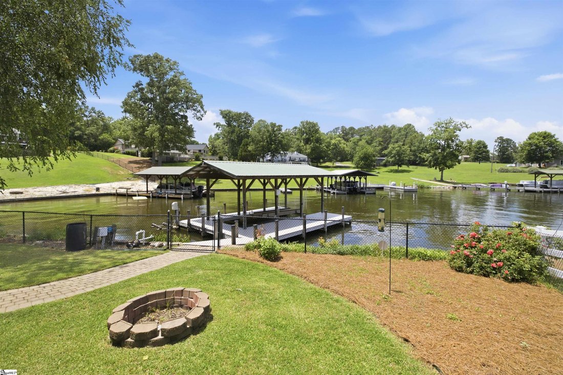 House in Greenwood, South Carolina, United States 3 - 18390795