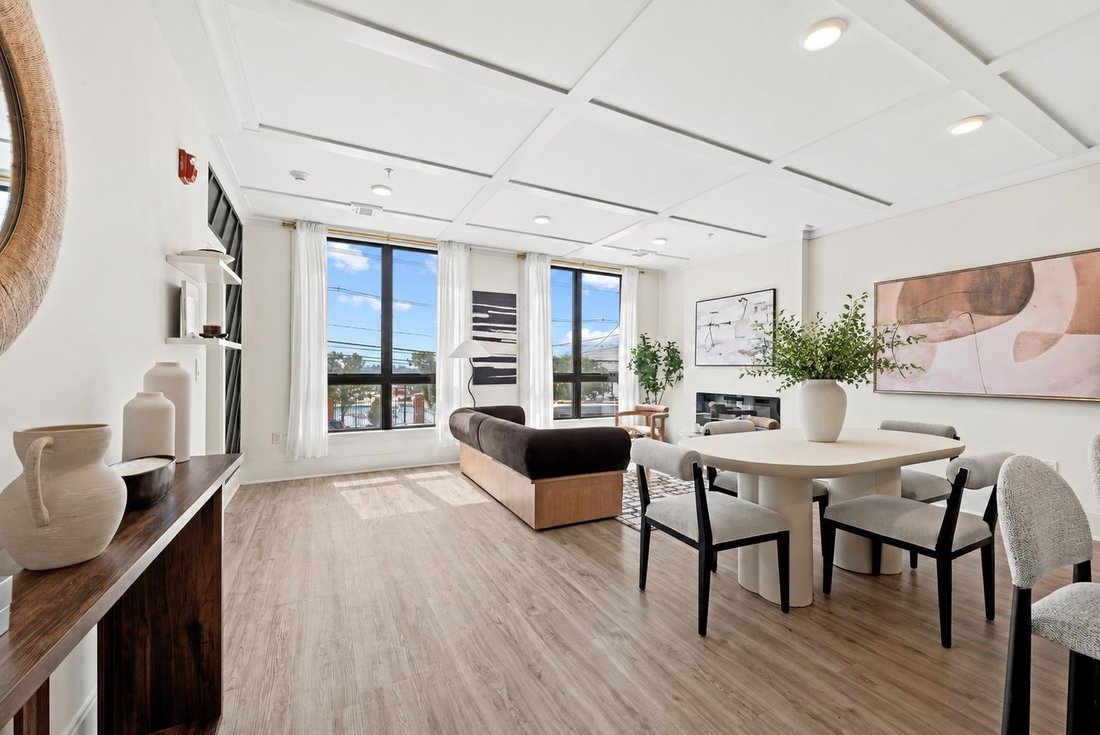 Condo in Union City, New Jersey, United States 5 - 18395496