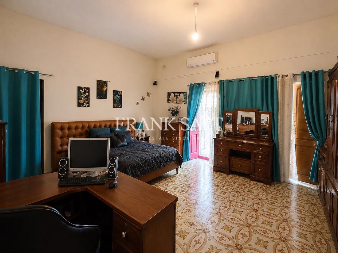 Townhouse in Senglea, Malta 5 - 18397085