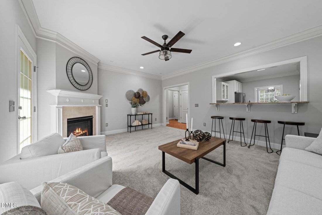 Townhouse in Raleigh, North Carolina, United States 5 - 18390638