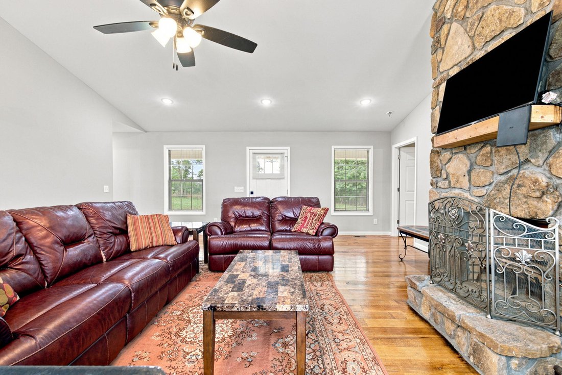 House in McKee, Kentucky, United States 5 - 18395875