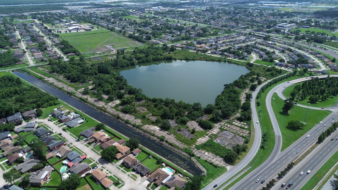 Land in New Orleans, Louisiana, United States 1 - 18392298