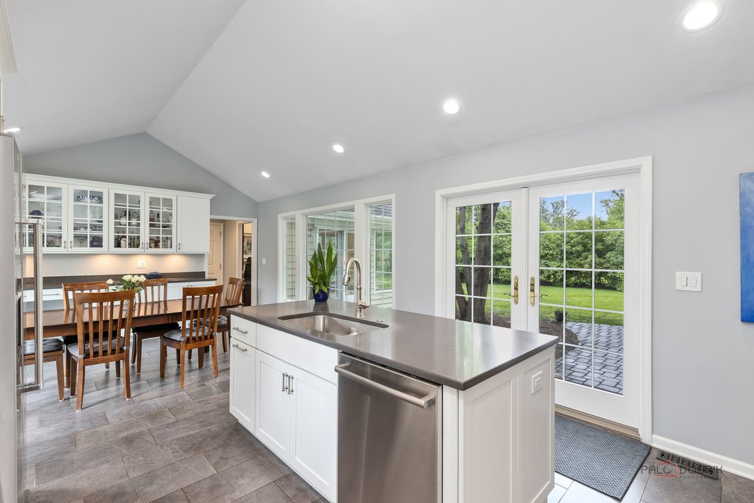 House in Lake Bluff, Illinois, United States 3 - 18394684