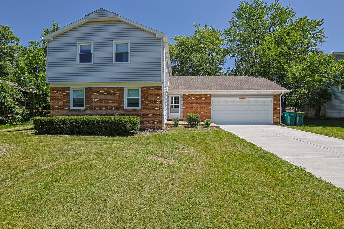House in Buffalo Grove, Illinois, United States 1 - 18394630