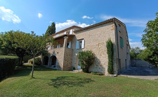House in Reilhanette, Auvergne-Rhône-Alpes, France 1