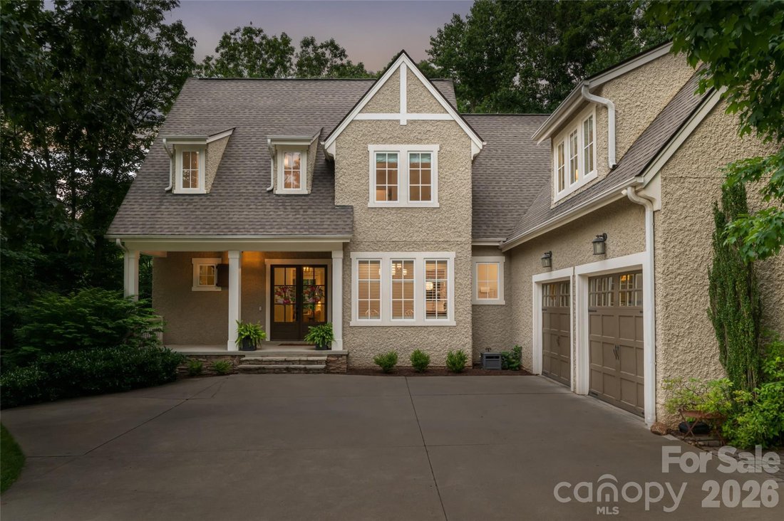 House in Fairview, North Carolina, United States 2 - 15683404