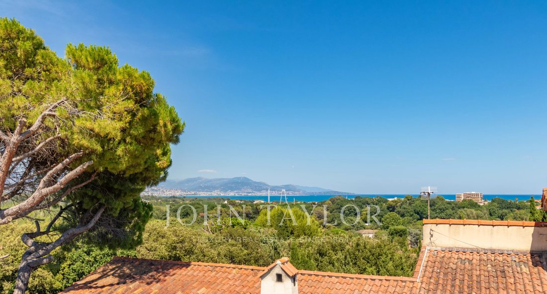 Villa à La Constance-Le Puy, Antibes, France 2 - 18393216