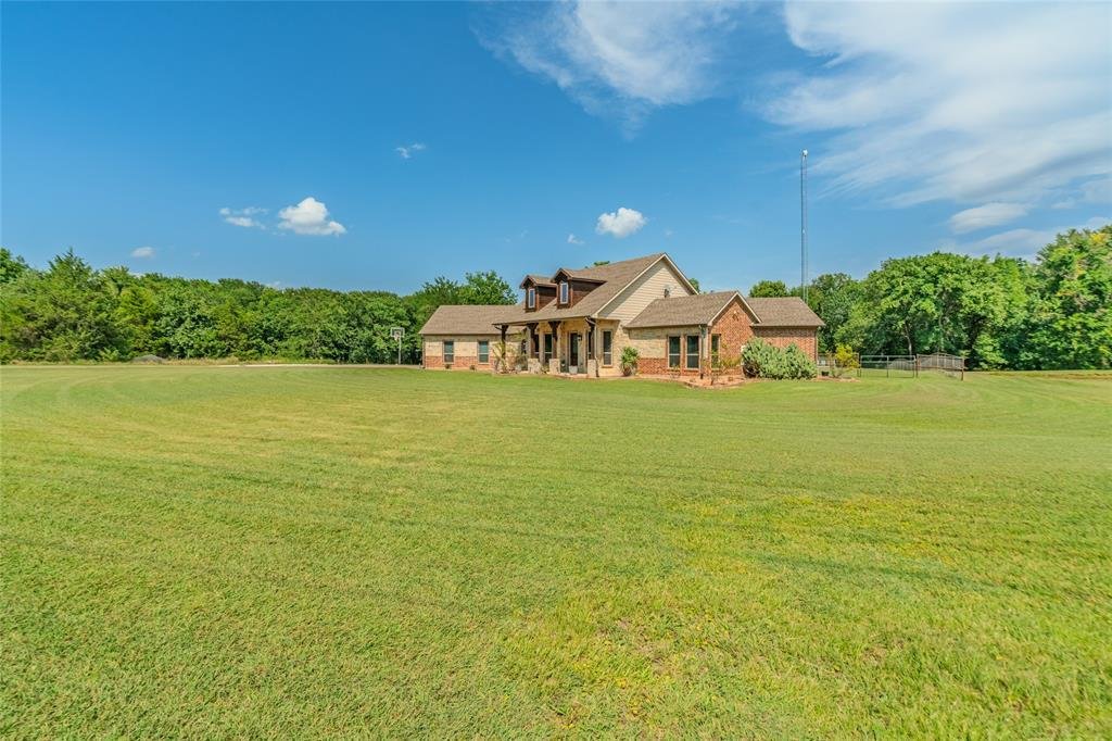 House in Bonham, Texas, United States 2 - 18391541