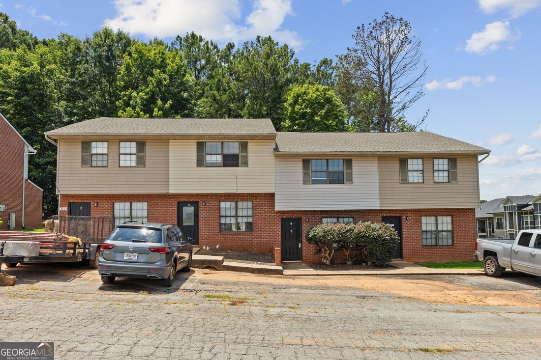 Oakwood, Georgia, United States 1 - 18395183