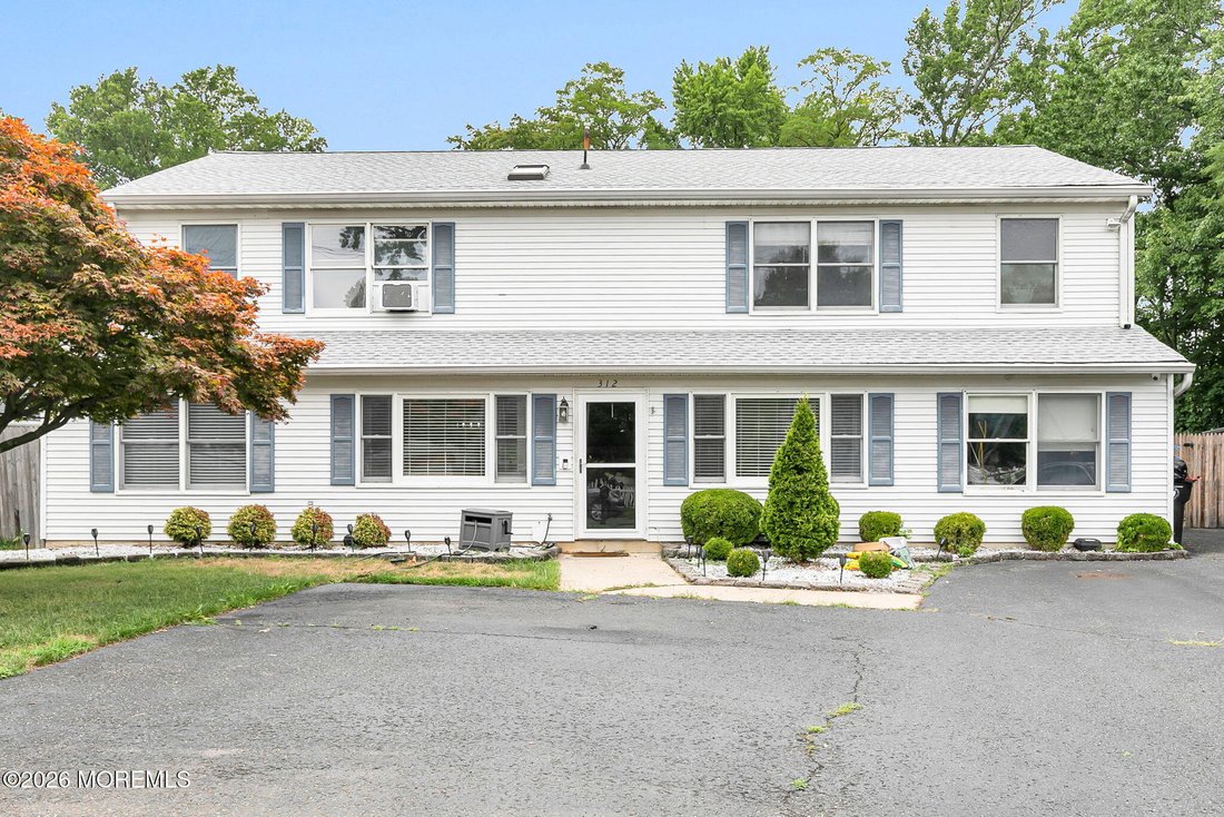House in North Middletown, New Jersey, United States 2 - 18390896