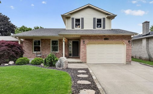 House in St. Catharines, Ontario, Canada 1