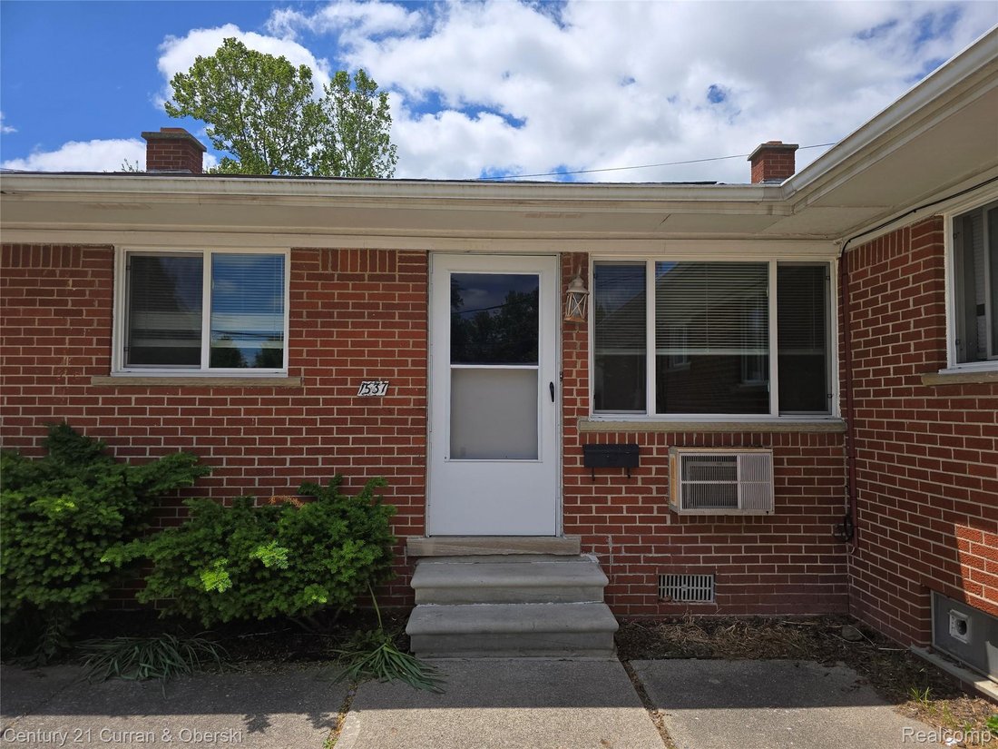 House in Lincoln Park, Michigan, United States 2 - 18392194