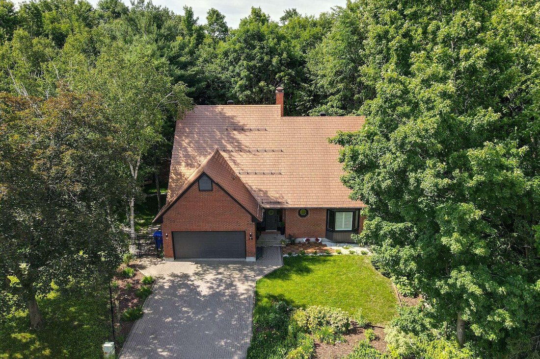 House in Gatineau, Quebec, Canada 3 - 18396698