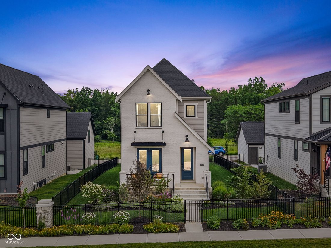 House in Zionsville, Indiana, United States 2 - 18390439