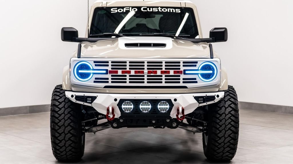 Ford Bronco 4X4 in Fort Lauderdale, FL, United States 2 - 18393340