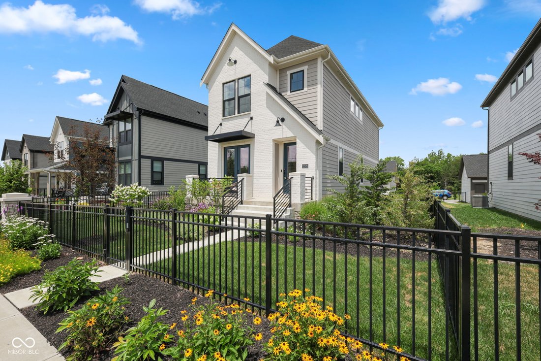 House in Zionsville, Indiana, United States 5 - 18390439