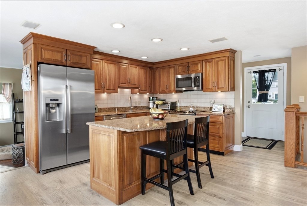 House in Lynn, Massachusetts, United States 4 - 18396638