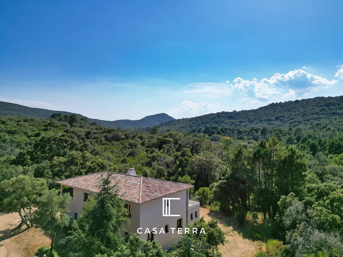 Villa in Zonza, Corsica, France 1 - 18392532