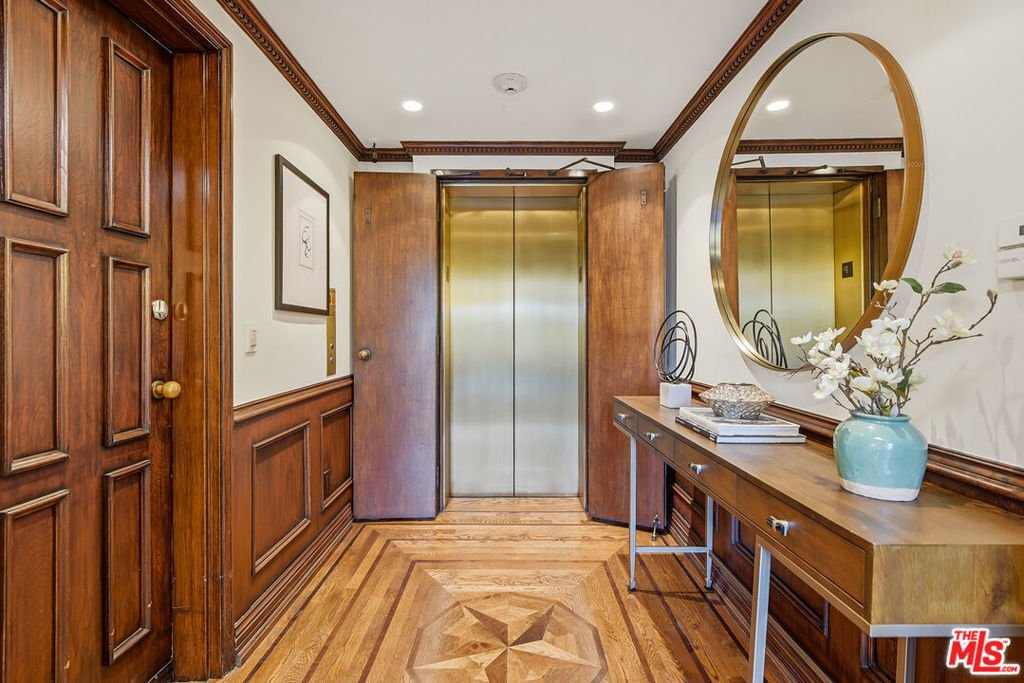 Condo in Beverly Hills, California, United States 4 - 18395355