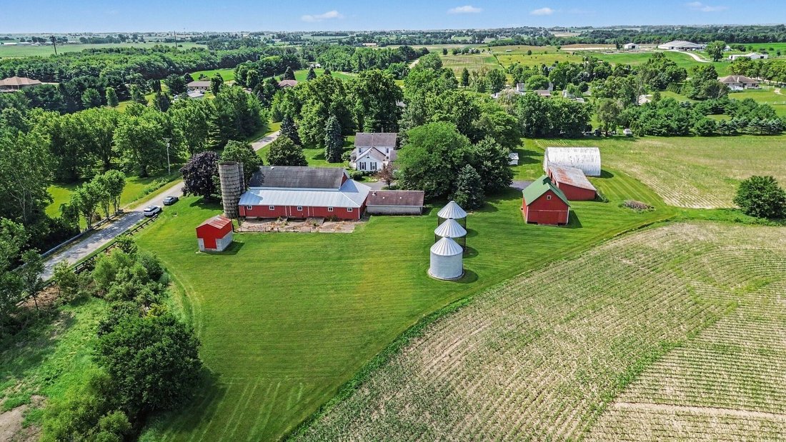 House in Beecher, Illinois, United States 4 - 18394632