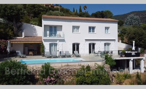 Villa in Sud, Cavalaire-sur-Mer, France 1