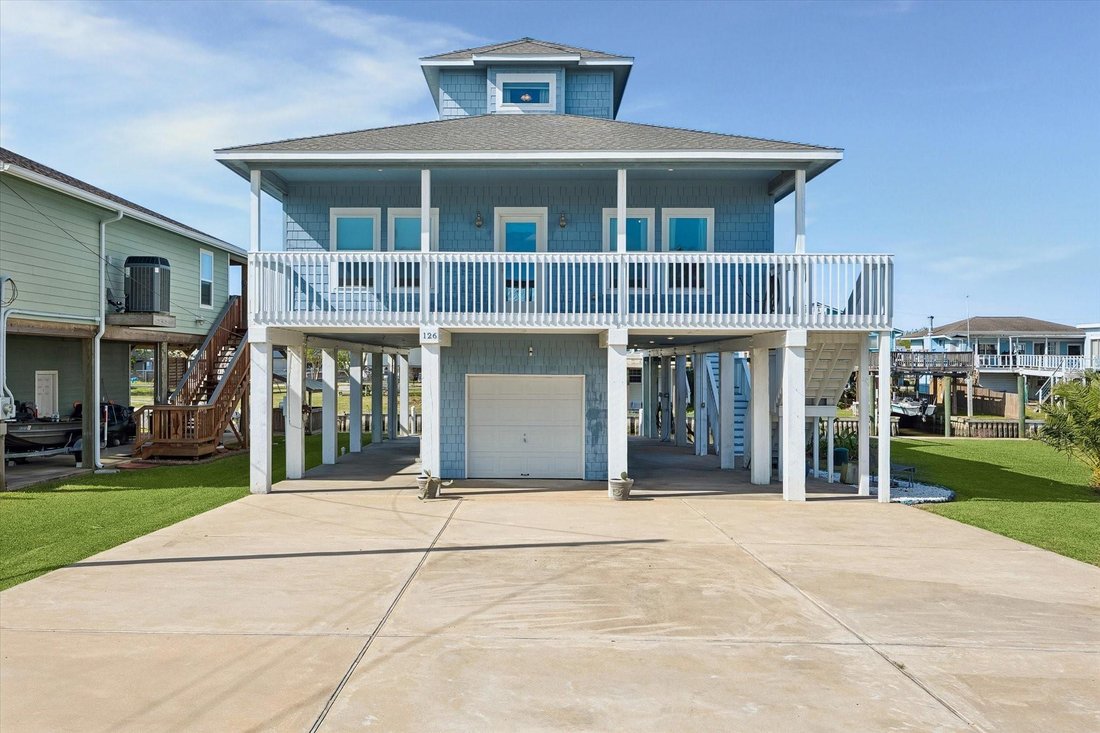 House in Freeport, Texas, United States 1 - 18396017