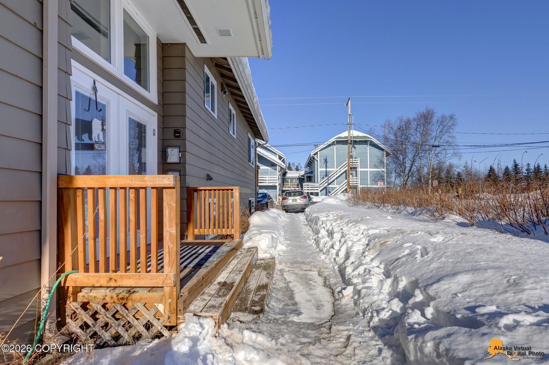 Anchorage, Alaska, United States 5 - 18395441