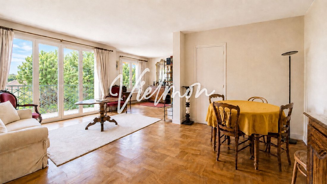 Apartment in Forêt, Saint-Germain-en-Laye, France 2 - 18395027