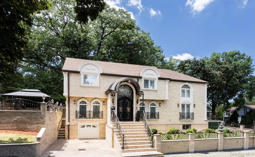 House in New York, New York, United States 1