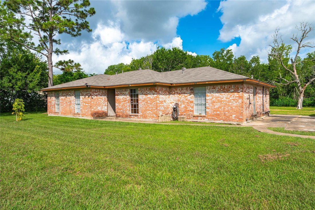 House in Alvin, Texas, United States 2 - 18396214