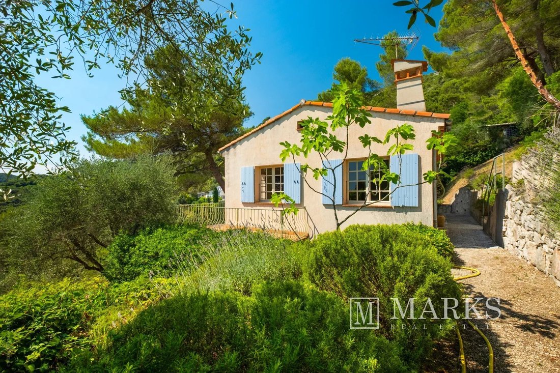 Villa in Èze, Provence-Alpes-Côte d'Azur, France 1 - 18392639